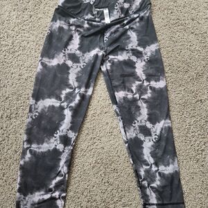 Velocity Tie-Dye Leggings